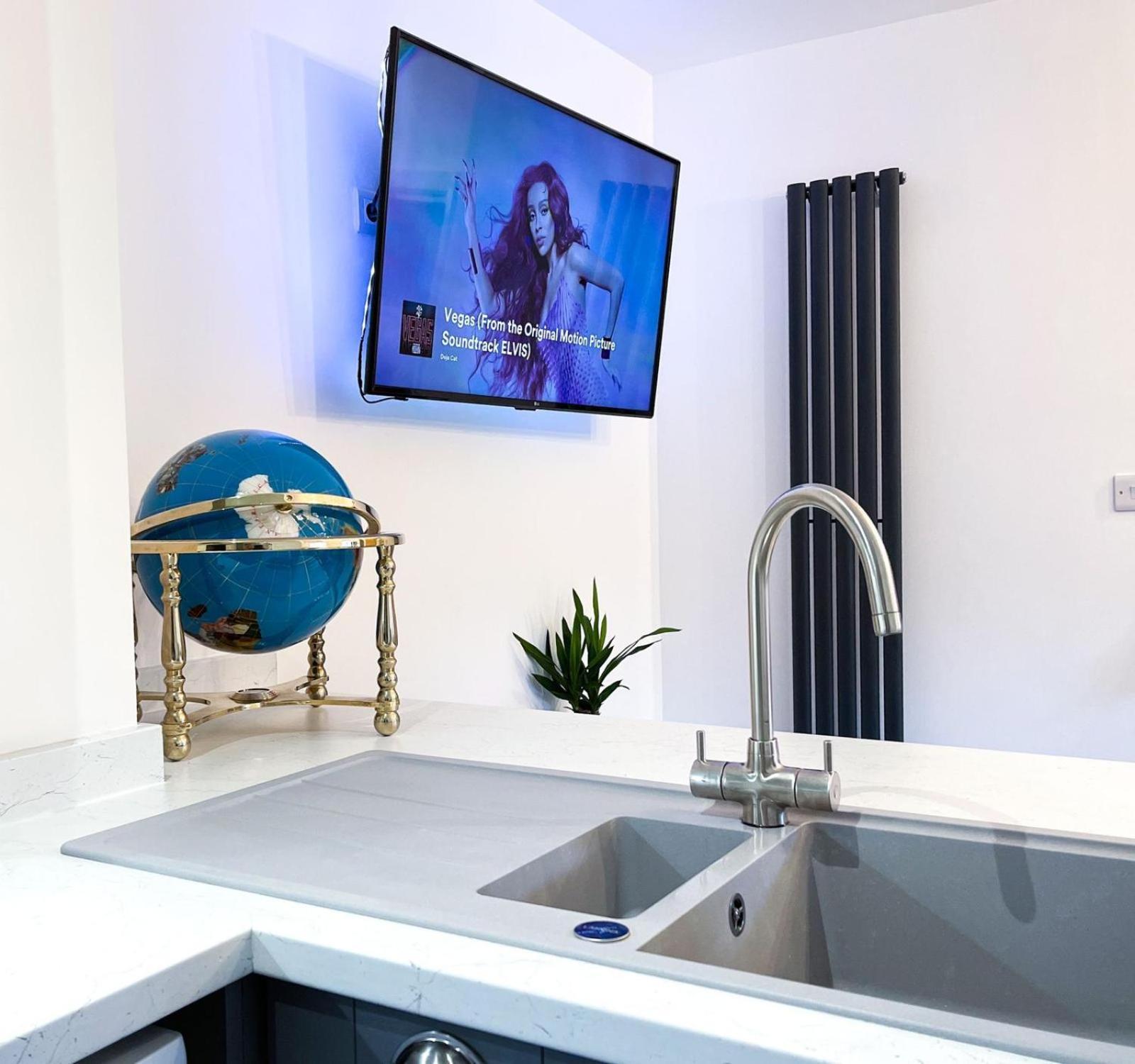 Juliet Beautiful 1 Bedroom, Central, Modern Space. Дарлінгтон Екстер'єр фото